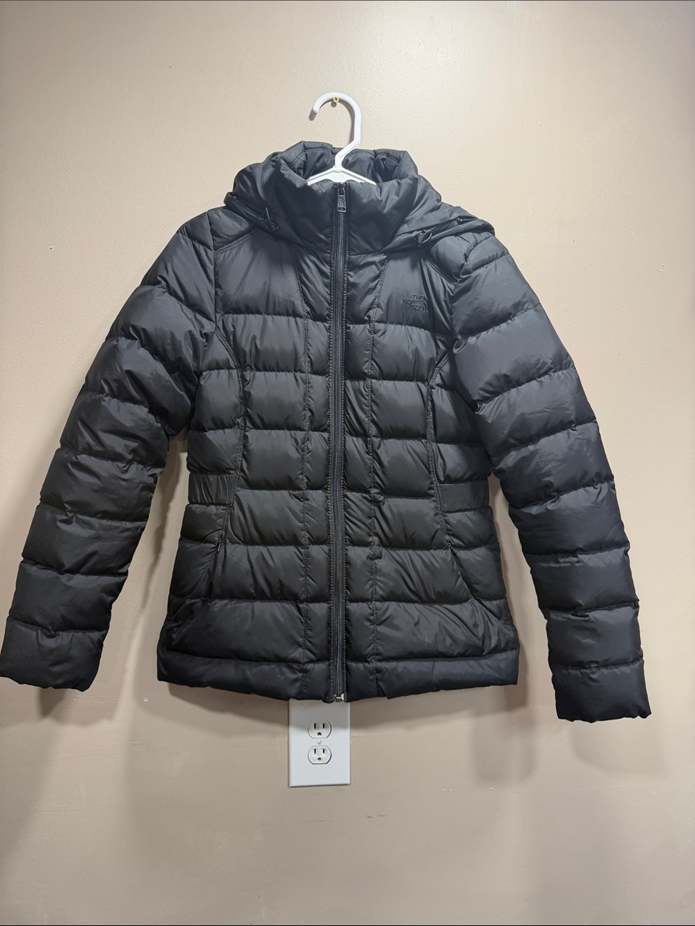 Women's Black North Face Goosedown Puffer Jacket small